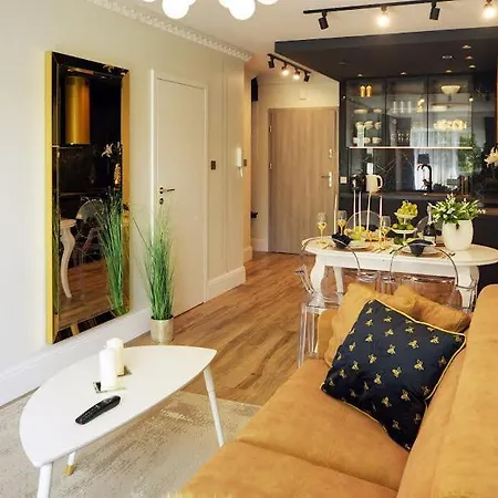 Apartman Trevilles - Golden Eye